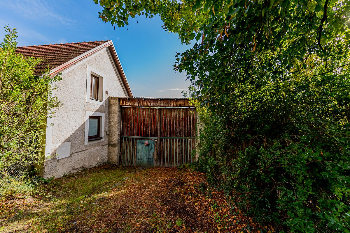 Prodej rodinného domu 70 m², pozemek 2681 m²